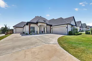 1213 Crown Valley Dr, Weatherford, TX 76087 - Photo 3