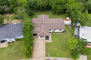 1106 E Strong Pkwy, Grand Prairie, TX 75050 - Photo 21