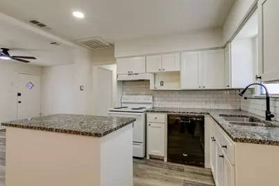 2347 Village Way, Dallas, TX 75216 - Photo 9