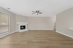 2831 Atrium Dr, Grand Prairie, TX 75052 - Photo 17