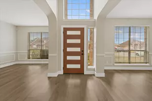 2831 Atrium Dr, Grand Prairie, TX 75052 - Photo 5
