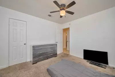 512 E Mission Street, Crowley, TX 76036 - Photo 25