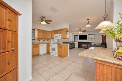 512 E Mission Street, Crowley, TX 76036 - Photo 3