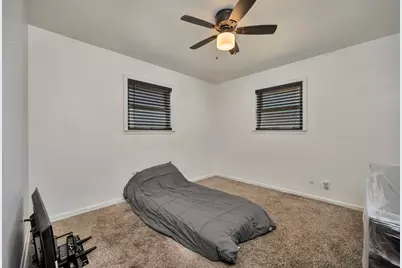 512 E Mission Street, Crowley, TX 76036 - Photo 23