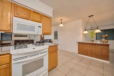 512 E Mission Street, Crowley, TX 76036 - Photo 7