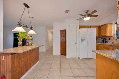 512 E Mission Street, Crowley, TX 76036 - Photo 5