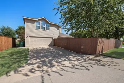 2408 Creekdale Drive, Denton, TX 76210 - Photo 5