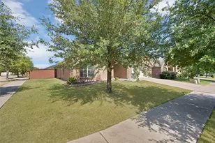 2029 Wellington Point, Heartland, TX 75126 - Photo 3