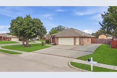 1701 Manten Boulevard, Denton, TX 76208 - Photo 3