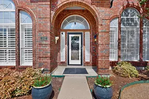 542 Clayton St, Grand Prairie, TX 75052 - Photo 3
