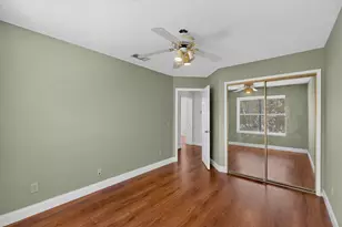 542 Clayton St, Grand Prairie, TX 75052 - Photo 29