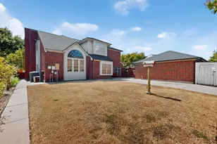 542 Clayton St, Grand Prairie, TX 75052 - Photo 37