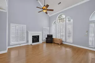 542 Clayton St, Grand Prairie, TX 75052 - Photo 5