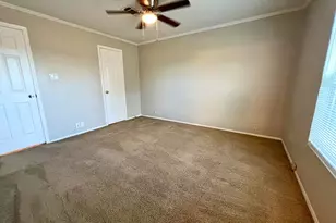2511 Kavasar Dr, Dallas, TX 75241 - Photo 9