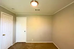 2511 Kavasar Dr, Dallas, TX 75241 - Photo 15