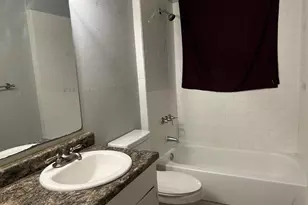 117 N Broadway St, Joshua, TX 76058 - Photo 9