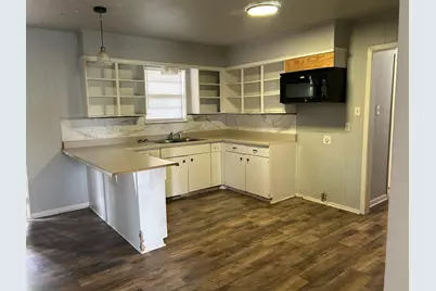 117 N Broadway Street, Joshua, TX 76058 - Photo 5