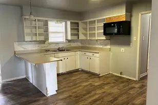 117 N Broadway St, Joshua, TX 76058 - Photo 5