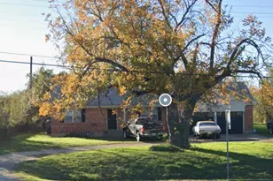117 N Broadway St, Joshua, TX 76058 - Photo 1
