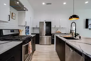 2038 N Prairie Ave, Dallas, TX 75204 - Photo 11