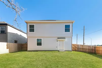 1300 Esther Lane, Ennis, TX 75119 - Photo 3