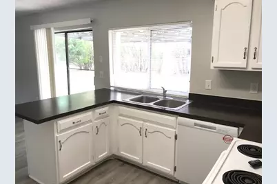 1601 Meridian Way, Garland, TX 75040 - Photo 9
