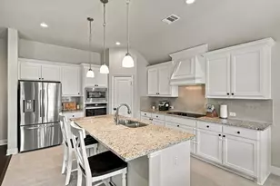 288 Brazos St, Burleson, TX 76028 - Photo 13
