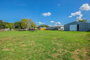 103 Elm St, Donie, TX 75838 - Photo 27