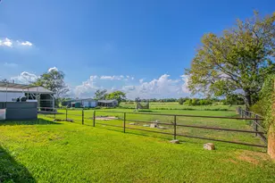 103 Elm St, Donie, TX 75838 - Photo 25