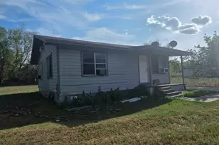1218 E Milam St, Mexia, TX 76667 - Photo 3