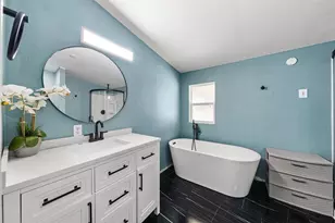 6520 Golinda Dr, Lorena, TX 76655 - Photo 13