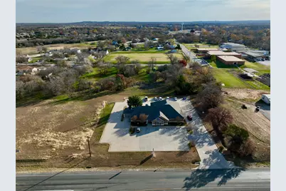 111 N Stadium Drive, Alvord, TX 76225 - Photo 7
