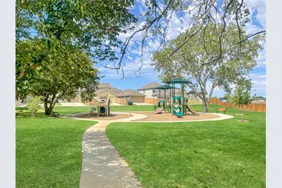 5556 Willamette Drive, Fort Worth, TX 76119 - Photo 15