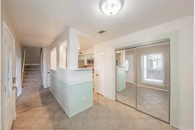 714 E Wall Street #105, Grapevine, TX 76051 - Photo 9