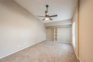 714 E Wall St, Grapevine, TX 76051 - Photo 31