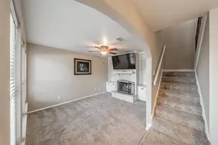 714 E Wall St, Grapevine, TX 76051 - Photo 19