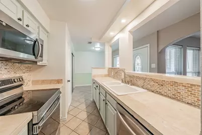714 E Wall Street #105, Grapevine, TX 76051 - Photo 15