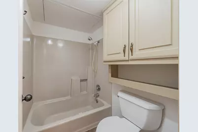 714 E Wall Street #105, Grapevine, TX 76051 - Photo 35