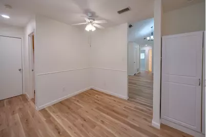 2336 Carlisle Court, Grand Prairie, TX 75052 - Photo 15