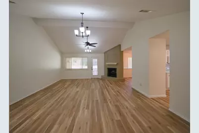 2336 Carlisle Court, Grand Prairie, TX 75052 - Photo 9