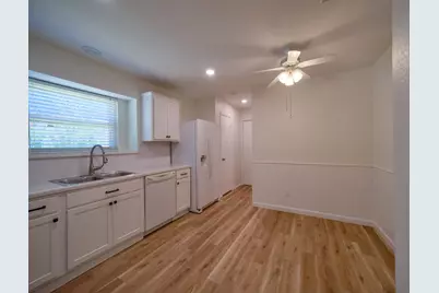 2336 Carlisle Court, Grand Prairie, TX 75052 - Photo 13