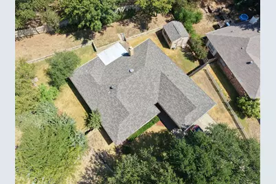 2336 Carlisle Court, Grand Prairie, TX 75052 - Photo 3