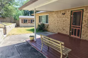 2336 Carlisle Ct, Grand Prairie, TX 75052 - Photo 31