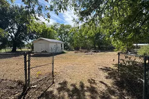 401 N Terry St, Malakoff, TX 75148 - Photo 17