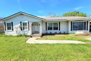401 N Terry St, Malakoff, TX 75148 - Photo 1