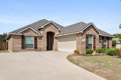217 Cambridge Street, Waxahachie, TX 75165 - Photo 1