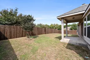 217 Cambridge St, Waxahachie, TX 75165 - Photo 25
