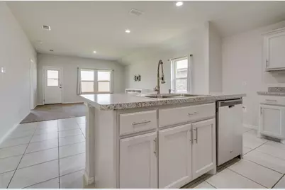 16424 Milwaukee Street, Justin, TX 76247 - Photo 5