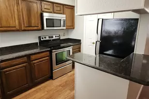 1308 Memory Ln, Arlington, TX 76011 - Photo 5