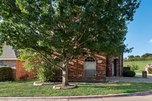 2300 Springmere Dr, Arlington, TX 76012 - Photo 3
